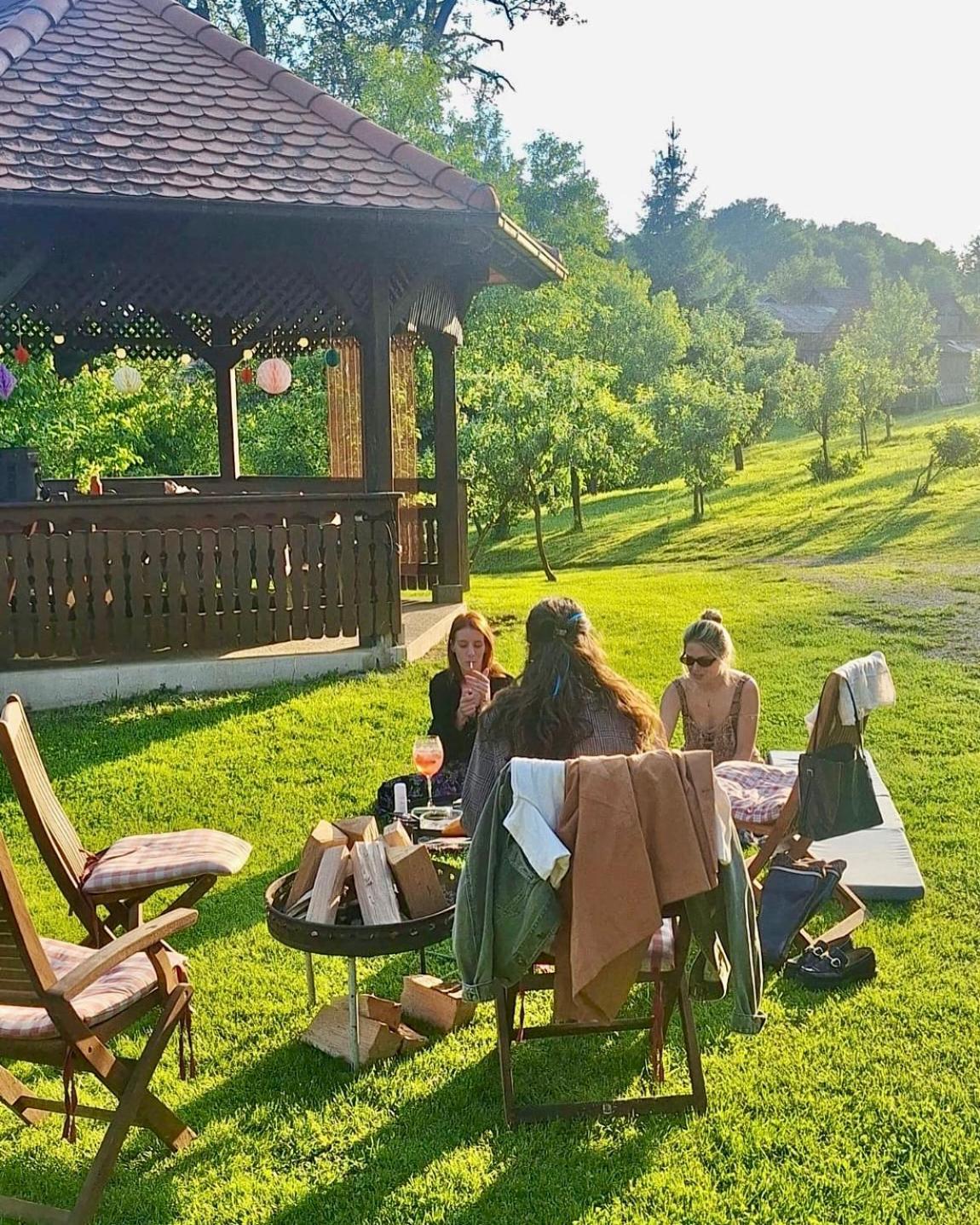 Country House Novosel Duga Resa Exterior foto